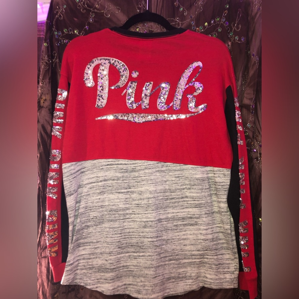 NWOT ❤️VS PINK❤️ sequin long sleeve raglan tee!